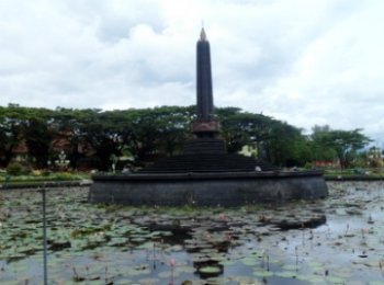 Tugu monument in Malang