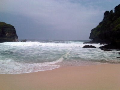 Kembar II beach” title=