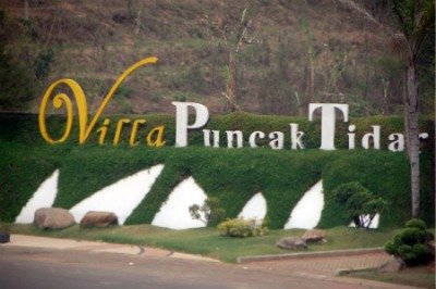 Sign of Villa Puncak Tidar